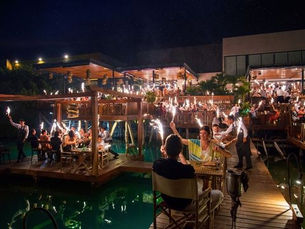 Año Nuevo en Cancún: celebra en Tora frente a la laguna